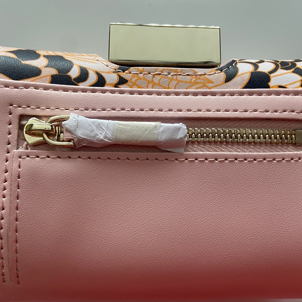 Ted Baker London Feather Trifold Wallet - Picture 4 of 9